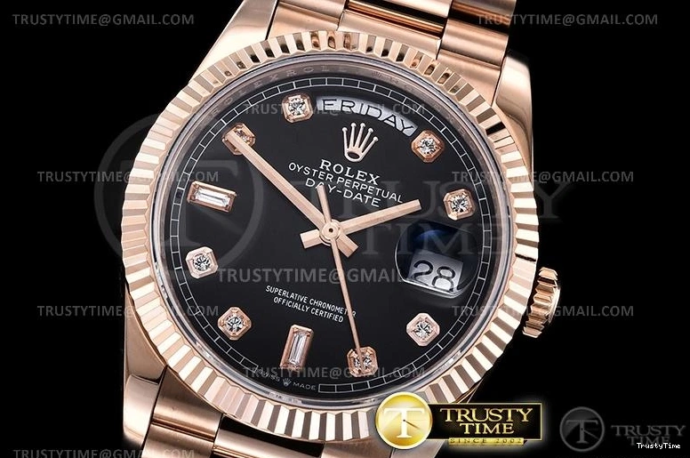 1113 RDD0219H – DayDate 36mm ComfortFit 694